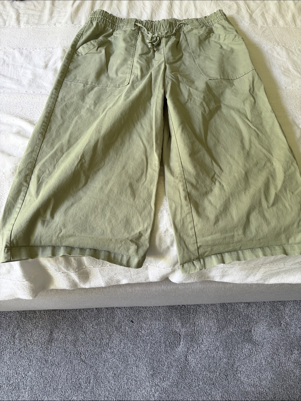 Ava & Viv Olive Green Elastic Waist Pants